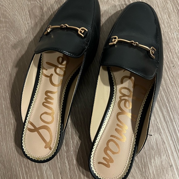 Sam Edelman Black Loafers with Gold Accent - Picture 1 of 3